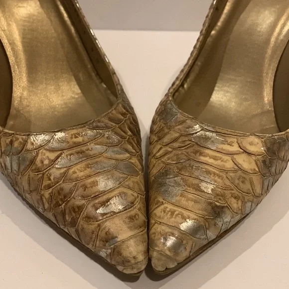 Stuart Weitzman Snakeskin Stilettos Size 9 - Picture 6 of 7